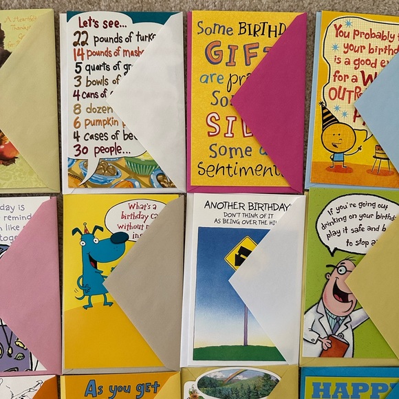 New 18 of different kind of cards with envelopes. - Picture 5 of 7